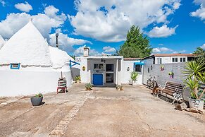 Trulli Degli Ulivi With Pool