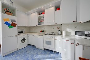 Sunrise Apartment Seaview