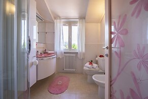 Villa Clara few km From the sea