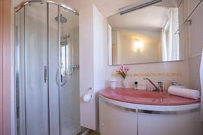 Villa Clara few km From the sea