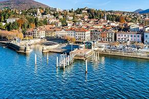 Residenza Gardenia Lake View Luino Center