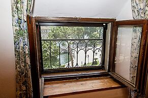 Residenza Rocca del Lago 2