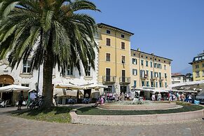 Residenza Rocca del Lago 2