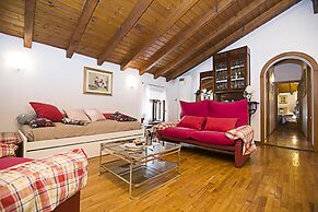 Residenza Rocca del Lago 2