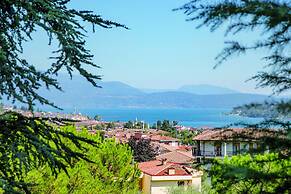 Villa Alberti 900m From Garda Lake