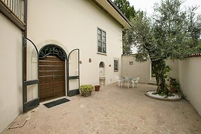 Villa Alberti 900m From Garda Lake