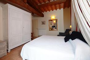 Tiglio Grillo in Camaiore