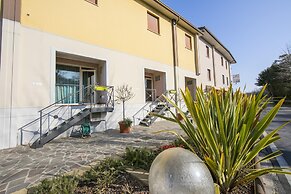 Orange Apartment Desenzano With Wi-fi