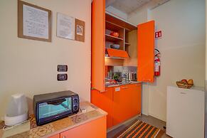 Orange Apartment Desenzano With Wi-fi