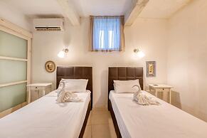 Ta Patee Pool Farmhouse in Gozo