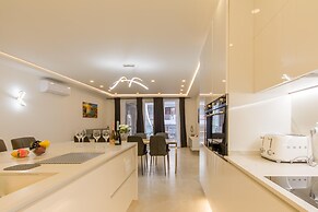 Top Modern Prime Location 2mn to the sea