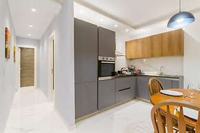 Aquamarine Modern Apart M3