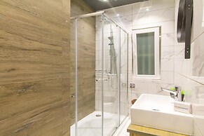 Aquamarine Modern Apart M3