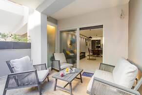 Aquamarine Modern Apart M3