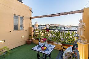 Madonnina Sunny Townhouse in Kalkara