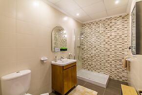 Madonnina Sunny Townhouse in Kalkara