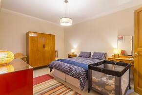 Magnificent Seafront Apartment Sliema