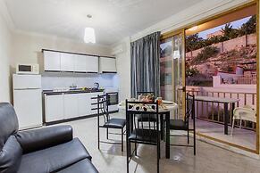 Merill Pool and Sea Charming Apart 5