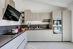 Mirabelle in Dro With 3 Bedrooms and 2 Bathrooms