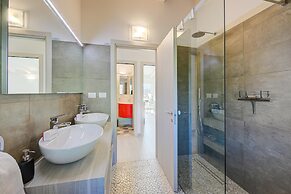 Mirabelle in Dro With 3 Bedrooms and 2 Bathrooms