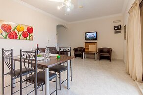 Merill Pool and Sea Charming Apart 2