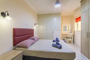 Merill Pool and Sea Charming Apart 2