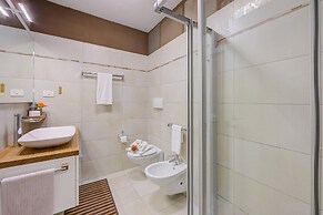 The Peace Of The Lake