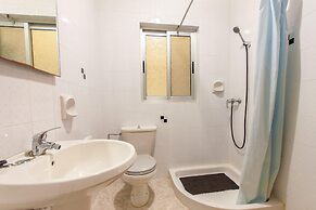Merill Pool and Sea Charming Apart 3