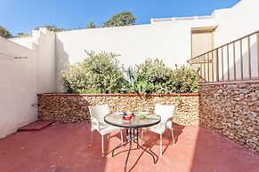 Merill Pool and Sea Charming Apart 3
