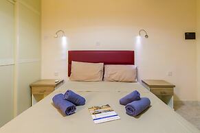 Merill Pool and Sea Charming Apart 3