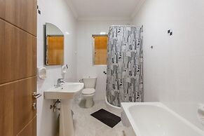 Merill Pool and Sea Charming Apart 1