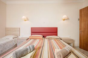 Merill Pool and Sea Penthouse Apart 7