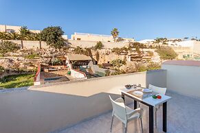 Merill Pool and Sea Penthouse Apart 7