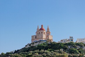 Merill Pool and Sea Charming Apart 4