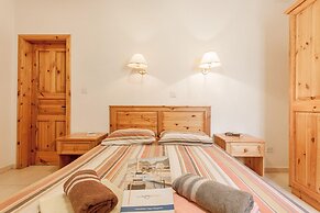 Merill Pool and Sea Penthouse Apart 6