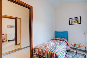 Ortensia Blu Lake And Relax