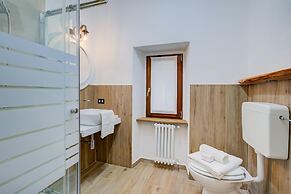 Ortensia Blu Lake And Relax