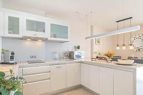 Coronado Beach Marbesa