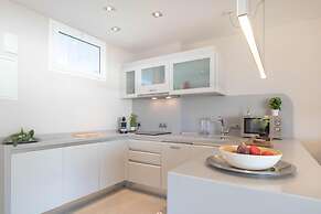 Coronado Beach Marbesa