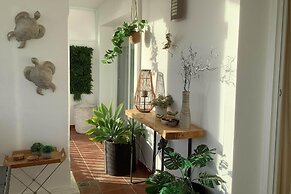 Pool Apt Calahonda 2 With Sea View