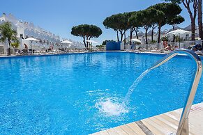 Marbella Resort 3 Pool Whirlpool Sauna