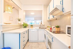 Marbella Pool House Gf44 On Sea Shore