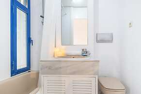 Marbella Pool House Gf44 On Sea Shore