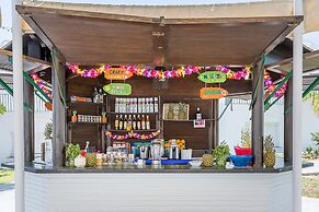 Marbella Resort 2 Pool Whirlpool Sauna