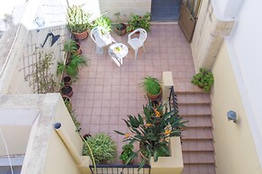 Well Located Cozy House Courtyard Kalka
