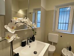 Happy Family Apartments Incantesimo