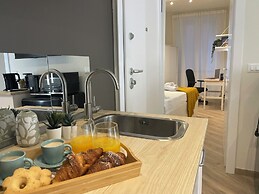 Happy Family Apartments Incantesimo