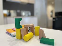 Happy Family Apartments Incantesimo