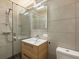 Nice Bungalow in a Car-free Park