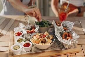 Beachfront Escape w/ Pets